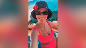 Ящики шампанского и мускулистый красавец: Слава отрывается на Мальдивах после нервного срыва