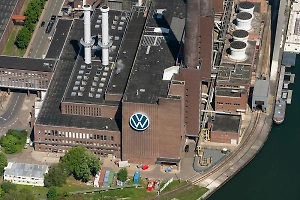 Volkswagen отзывает почти 100 тысяч электромобилей из-за риска возгорания
