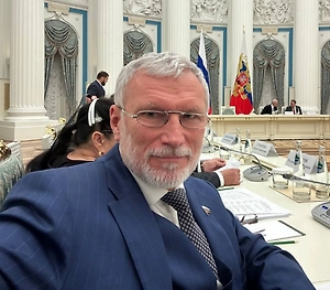 Война — это не игра в пинг-понг, не обмен ударами, а каждодневная тяжёлая работа. На атаки по российским городам ежедневно, планомерно и методично отвечают наши солдаты на линии фронта, которые освобождают оккупированную нацистами землю пядь за пядью.