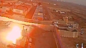 FPV-дрон уничтожил вертолёт Black Hawk на базе США в Ираке