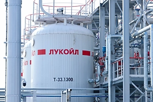 Топливный кризис заставил власти Молдавии вернуть сеть АЗС Lukoil на рынок
