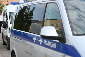 Мошенники убедили 14-летнюю девочку оставить ключ в горшке и украли 18 млн