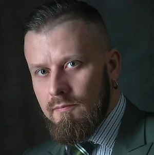 Займитесь домом и близкими, но не торопитесь с выводами. Если чувствуете желание поспорить, сделайте паузу — позже вы поймёте, что это было мудрым решением.