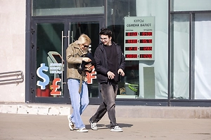 С 1 апреля начнётся давление на курс доллара. На какой уровень выйдет рубль к середине весны