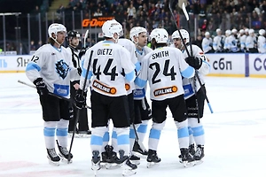 Минское «Динамо» в овертайме обыграло московское, выиграв третий матч серии