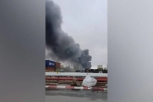  Иран ударил по химзаводу в Израиле — мощный пожар попал на видео