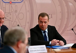 «Главное — победа»: Медведев предупредил, что переговоры могут оказаться новой минской ловушкой