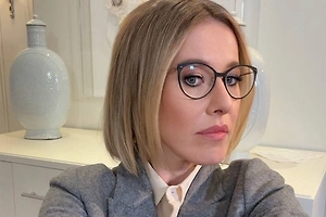 С Ксении Собчак требуют почти 200 тысяч рублей в суде за залитую квартиру