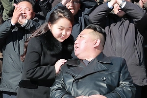 «Коля Лукашенко 2.0»: Кореевед объяснил, почему дочь Ким Чен Ына не станет его преемницей