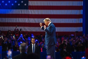 «Хорошо. Я рад»: Трамп «сплясал на костях» спецпрокурора, расследовавшего его связи с РФ