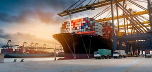 Тысячи новых Porsche и Volkswagen застряли на острове у берегов Кении