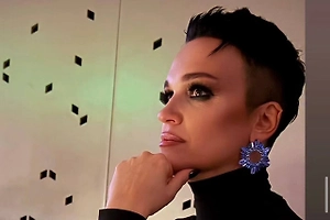 Певица Слава после конфуза на концерте назвала виновных в её нервном срыве