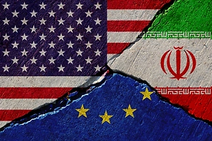 Европа оказалась на обочине мировой политики из-за слабости и потакания США, заявил политолог