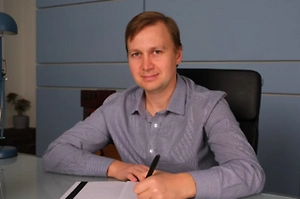 Конфликт в Иране не окажет существенного влияния на поддержку Украины со стороны стран Запада, на что указывают карты 3 Чаш и 9 Чаш как символы изобилия, то есть символа, указывающего на продолжение поддержки страны вооружением и другими ресурсами. Но в раскладе выпала и карта Шут, которая может указывать на то, что подход к поддержке Украины может существенно измениться. Как вариант, речь может идти о поставке новых видов вооружения или обучении специалистов ВСУ новым навыкам и стратегиям.