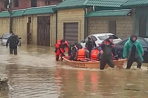 Меликов ввёл режим ЧС в пяти городах и трёх районах Дагестана из-за наводнения
