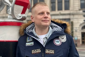 Беглый комик Слава Комиссаренко разочаровался в демократии «по-европейски»