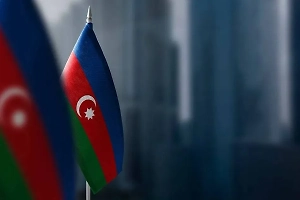 Азербайджан закрыл границу для грузовиков после атаки иранского дрона