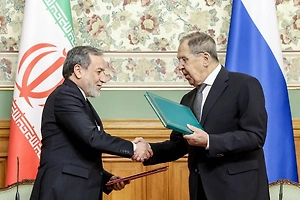 Глава МИД Ирана рассказал о поддержке России и Китая