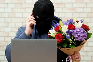 Бьюти-мошенники в преддверии 8 Марта массово угоняют аккаунты мастеров красоты