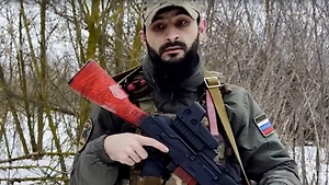 Боец «Ахмата» Бэха рассказал, как пережил взрыв гранаты в подвале на СВО