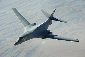 Бомбардировщики B-1 США прибыли на военную базу в Англии перед атакой на Иран