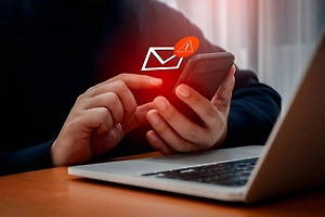 Мошенники рассылают письма от ФНС с фальшивыми QR-кодами для кражи денег