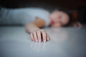 Вдова бойца СВО трагически погибла на глазах у дочки после падения в ТЦ – её мать ушла следом