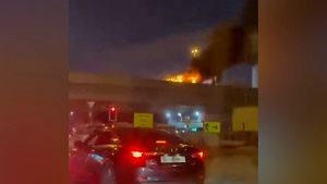 Водитель погиб в Дубае при падении обломков дрона на автомобиль