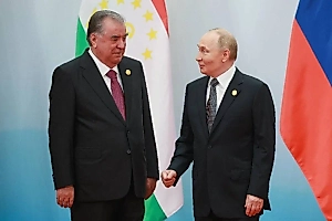 Путин обсудил с Рахмоном свой предстоящий визит в Таджикистан