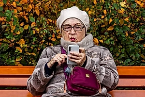 С 1 ноября пенсионеры получат прибавку. Кому повысят доплаты