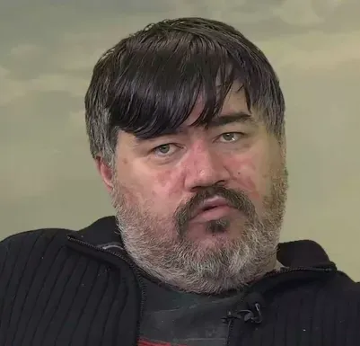 <p>На северном фланге ВС РФ удалось выйти на восточную окраину Богдановки, передовые подразделения находятся в 100 метрах от первых домов. Параллельно с юго-западной окраины Дубово-Василевки развивается наступление в направлении Григоровки и на северо-запад к Орехово-Василевке. ВС РФ ведут бои за балку Кудлина, которая отделяет российские войска от близлежащего населённого пункта</p>