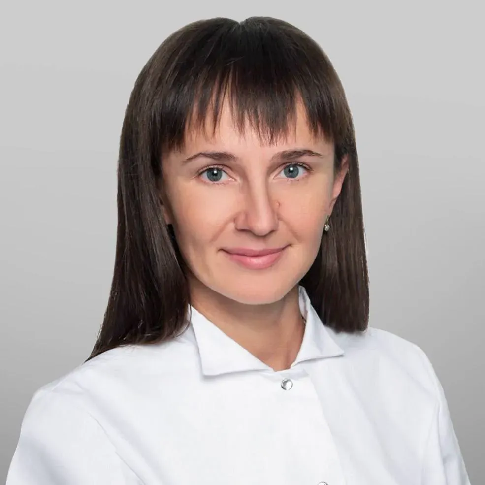 <p>Если речь о тестах, которые выявляют антитела IgM и IgG в крови, то их чувствительность также сохранится, так как для этого теста конкретная структура вириона (вирусной частицы) не имеет решающего значения, он направлен на выявление антител к коронавирусам</p>
