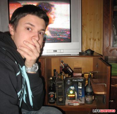 Егор говорит, что равнодушен к спиртному