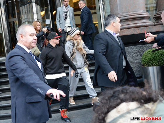 %D0%A3%20%D0%BE%D1%82%D0%B5%D0%BB%D1%8F%20%D0%B7%D0%B2%D0%B5%D0%B7%D0%B4%D1%8B%20%D0%BD%D0%B5%D0%B8%D0%B7%D0%BC%D0%B5%D0%BD%D0%BD%D0%BE%20%D0%B4%D0%B5%D0%B6%D1%83%D1%80%D1%8F%D1%82%20%D1%84%D0%B0%D0%BD%D0%B0%D1%82%D1%8B%20