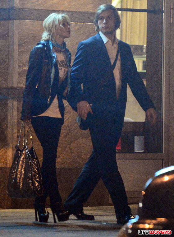 %D0%A0%D0%BE%D0%BC%D0%B0%D0%BD%20%D0%9A%D1%83%D0%B4%D1%80%D1%8F%D0%B2%D1%86%D0%B5%D0%B2%D0%BE%D0%B9%20%D0%B8%20%D0%9C%D0%B0%D0%BA%D0%B0%D1%80%D0%BE%D0%B2%D0%B0%20%D0%B4%D0%BB%D0%B8%D1%82%D1%81%D1%8F%20%D1%83%D0%B6%D0%B5%20%D0%BF%D0%BE%D0%BB%D0%B3%D0%BE%D0%B4%D0%B0