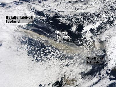 Пепел виден даже из космоса