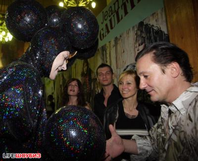 Олег Меньшиков на показе Готье