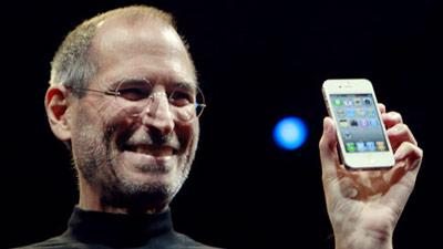 Глава компании Apple ответил на вопросы о новинке iPhone 4g