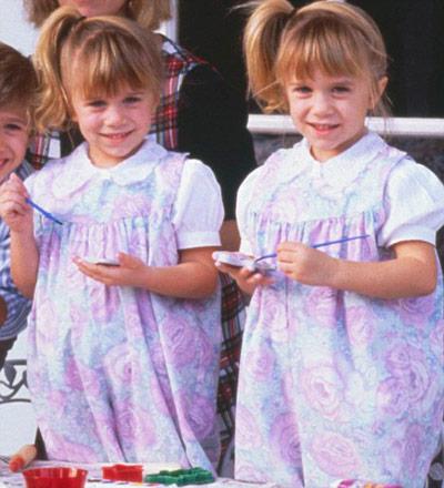 По словам актрисы, детство сестер было не самым сладким