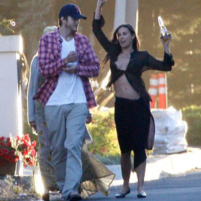 Эштон Катчер не против алкогольных развлечений жены