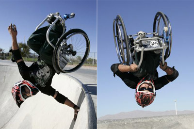 Арон выступает на ТВ-шоу под псевдонимом 