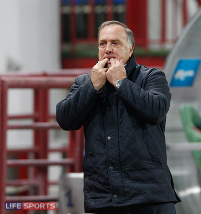 У Адвоката не хватало слов, которыми он мог гнать сборную в атаку.