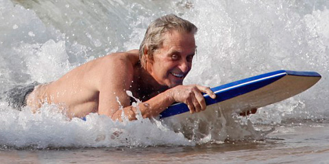 %D0%94%D1%83%D0%B3%D0%BB%D0%B0%D1%81%20%D1%80%D0%B0%D1%81%D1%81%D0%B5%D0%BA%D0%B0%D0%B5%D1%82%20%D0%B2%D0%BE%D0%BB%D0%BD%D1%8B%2C%20%D0%BD%D0%B5%D1%81%D0%BC%D0%BE%D1%82%D1%80%D1%8F%20%D0%BD%D0%B0%20%D0%B1%D0%BE%D0%BB%D0%B5%D0%B7%D0%BD%D1%8C