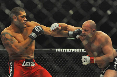 %D0%95%D0%BC%D0%B5%D0%BB%D1%8C%D1%8F%D0%BD%D0%B5%D0%BD%D0%BA%D0%BE%20%D0%BD%D0%B5%20%D0%B1%D1%8B%D0%BB%20%D0%BF%D0%BE%D1%85%D0%BE%D0%B6%20%D0%BD%D0%B0%20%D1%81%D0%B5%D0%B1%D1%8F%20%D1%81%20%D0%BF%D0%B5%D1%80%D0%B2%D1%8B%D1%85%20%D1%81%D0%B5%D0%BA%D1%83%D0%BD%D0%B4%20%D0%B1%D0%BE%D1%8F