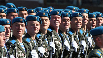 Армия заменит пилотки на береты