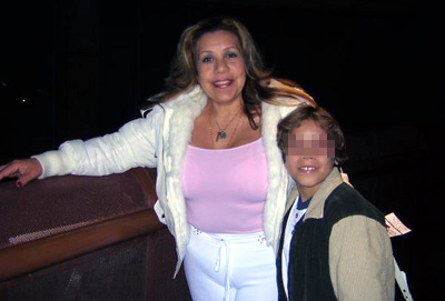 %D0%9B%D1%8E%D0%B1%D0%BE%D0%B2%D0%BD%D0%B8%D1%86%D0%B0%20%D0%A8%D0%B2%D0%B0%D1%80%D1%86%D0%B5%D0%BD%D0%B5%D0%B3%D0%B3%D0%B5%D1%80%D0%B0%20%D0%9F%D1%8D%D1%82%D1%82%D0%B8%20%D1%81%20%D1%81%D1%8B%D0%BD%D0%BE%D0%BC