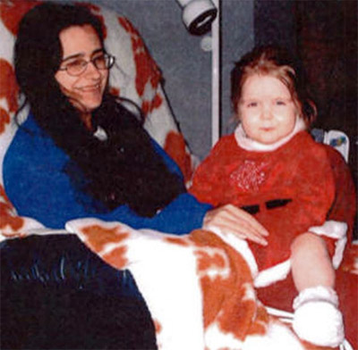 %D0%9C%D0%BE%D0%BB%D0%BE%D0%B4%D0%B0%D1%8F%20%D0%BC%D0%B0%D1%82%D1%8C%20%D0%BD%D0%B0%D1%81%D1%82%D0%BE%D0%BB%D1%8C%D0%BA%D0%BE%20%D0%B7%D0%B0%D0%B8%D0%B3%D1%80%D0%B0%D0%BB%D0%B0%D1%81%D1%8C%2C%20%D1%87%D1%82%D0%BE%20%D0%B4%D0%BE%D0%B2%D0%B5%D0%BB%D0%B0%20%D1%80%D0%B5%D0%B1%D0%B5%D0%BD%D0%BA%D0%B0%20%D0%B4%D0%BE%20%D1%81%D0%BC%D0%B5%D1%80%D1%82%D0%B8%20