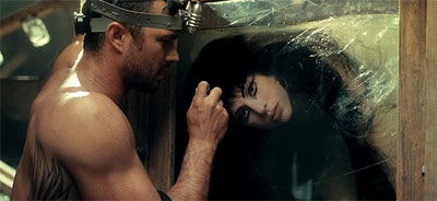 %D0%9F%D0%B5%D0%B2%D0%B8%D1%86%D0%B0%20%D1%81%D0%BD%D1%8F%D0%BB%D0%B0%20%D0%BA%D0%BB%D0%B8%D0%BF%20%D0%BD%D0%B0%20%D0%BF%D0%B5%D1%81%D0%BD%D1%8E%20%22You%20and%20I%22%20(%D1%84%D0%BE%D1%82%D0%BE%20%D1%81%20%D1%81%D0%B0%D0%B9%D1%82%D0%B0%20thesun.co.uk)