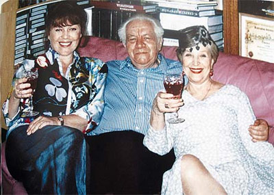 %D0%9A%D0%BB%D0%B0%D1%80%D0%B0%20%D0%9B%D1%83%D1%87%D0%BA%D0%BE%20%D0%B8%20%D0%94%D0%BC%D0%B8%D1%82%D1%80%D0%B8%D0%B9%20%D0%9C%D0%B0%D0%BC%D0%BB%D0%B5%D0%B5%D0%B2%20%D0%BF%D1%80%D0%BE%D0%B6%D0%B8%D0%BB%D0%B8%20%D0%B2%20%D1%81%D1%87%D0%B0%D1%81%D1%82%D0%BB%D0%B8%D0%B2%D0%BE%D0%BC%20%D0%B1%D1%80%D0%B0%D0%BA%D0%B5%2036%20%D0%BB%D0%B5%D1%82