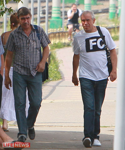 %D0%A1%D0%B5%D1%80%D0%B3%D0%B5%D0%B9%20%D0%BF%D0%BE%D0%B4%D0%B4%D0%B5%D1%80%D0%B6%D0%B8%D0%B2%D0%B0%D0%B5%D1%82%20%D0%A0%D0%BE%D0%BC%D0%B0%D0%BD%D0%B0%20%D0%B2%20%D1%82%D1%80%D1%83%D0%B4%D0%BD%D1%83%D1%8E%20%D0%BC%D0%B8%D0%BD%D1%83%D1%82%D1%83